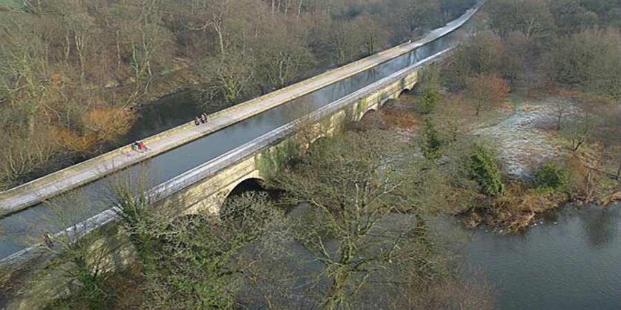 The Seven Arches Aqueduct crossing the River Aire at Dowley Gap.