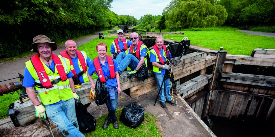 Volunteers at Wigan Locks