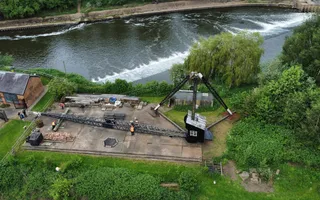 Diglis Island crane with the River Severn in the background