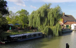 Canal at Seend Cleve