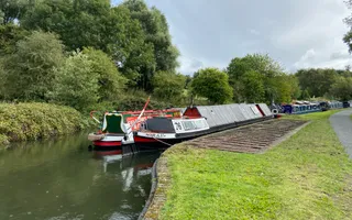 Photograph Dudley Canal No 2 at junction with Netherton Tunnel Branch (New Mainline Canal)