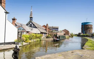 The canal through Chester