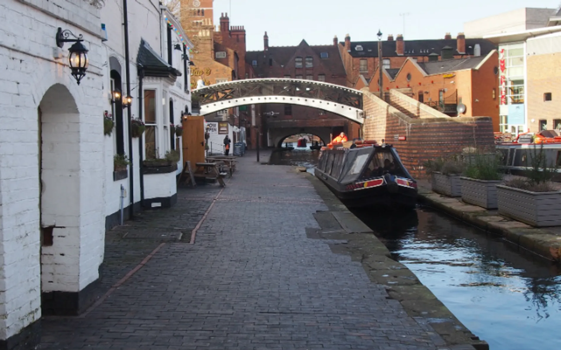 Birmingham Canal Main Line, from the fishery's own website