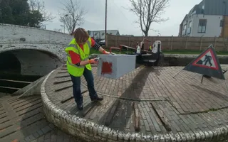 Hanwell Flight lock painting