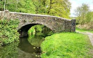 Ynysmeudwy Ganolf Farm Bridge 8 Swansea Canal