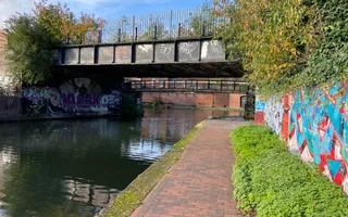 Former railway bridge 95C over the Grand Union Canal in Digbeth