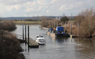 Torksey Lock approach