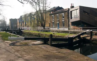 photo of mile end lock