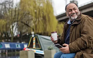 Drinking cofee next to the canal