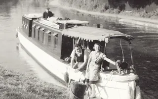 Copt Heath Wharf-Solihull, boating family