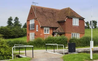 Cottage next to a canal