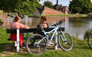 Cycling along the Coventry Canal