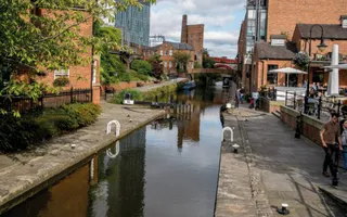 North West Region, Manchester and the Rochdale Canal