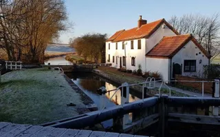 Chesterfield Canal 900x450