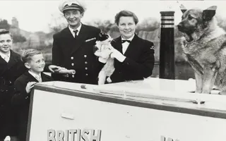 Syd and Eleanor Mitchell, Grand Union Canal