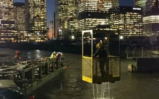 Gate repairs at West India Dock