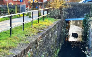 Mond Lock 6 Swansea Canal