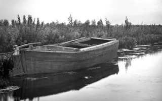 Photograph of a lighter above Cottingwith Lock c 1910 Sydney Harold Smith