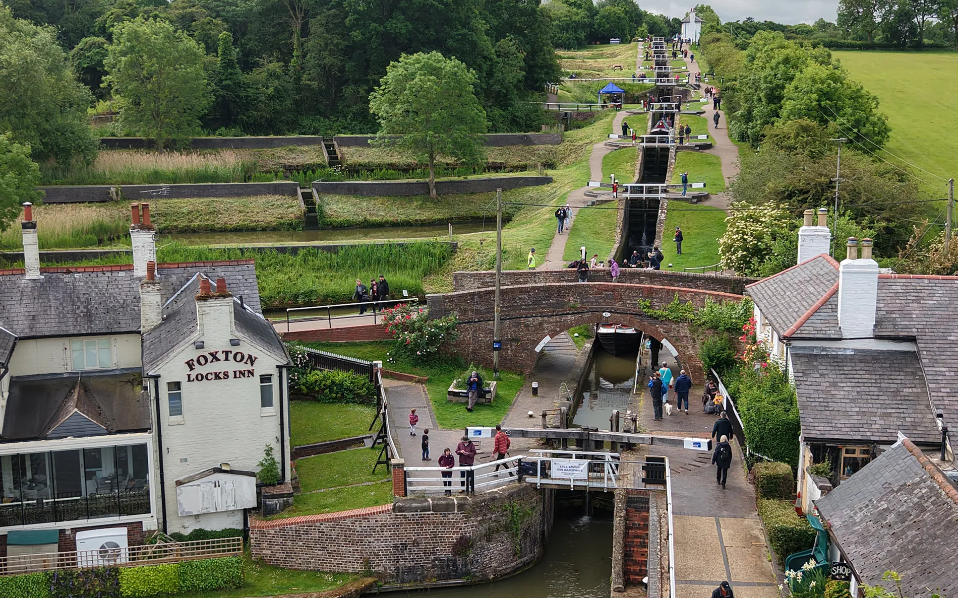 Leicester Line Canal, from the fishery's own website