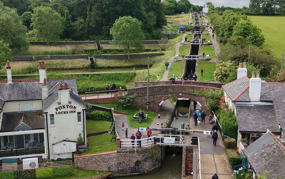 A view of Leicester Line Canal