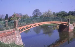 Iron bridge over Fossdyke Navigation