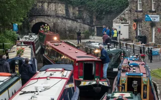 Tunnel end gathering, Huddersfield Narrow Canal