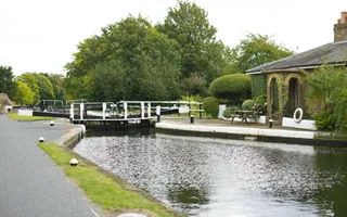 Hanwell Locks and the cottage
