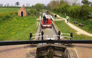 Claydon Middle Lock 900x450