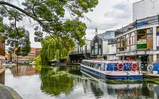 Scenic picture of wide narrowboat in Camden