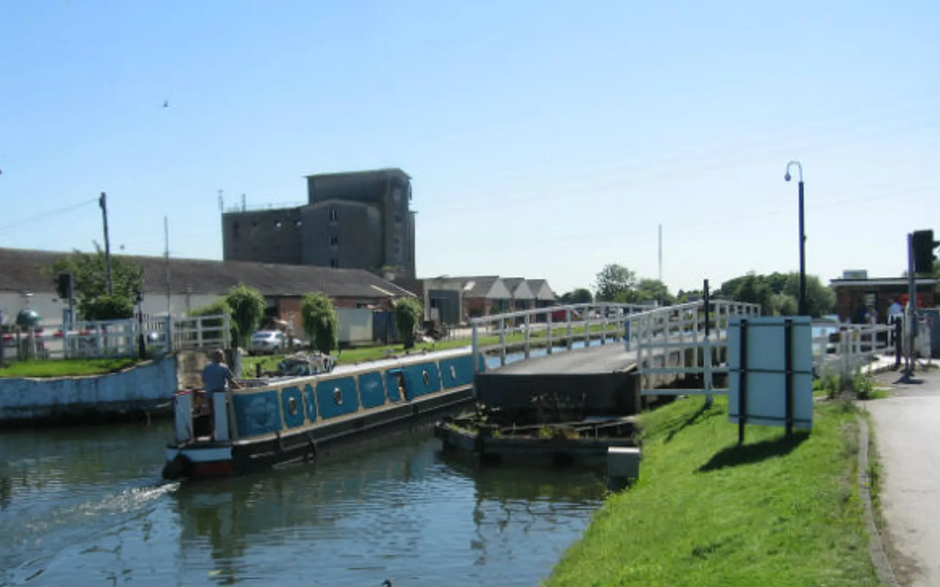 Gloucester and Sharpness Canal, from the fishery's own website