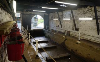 Inside Ellesmere Yard