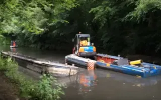 Dredging on Staffordshire & Worcester Canal