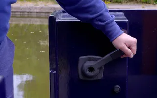 Narrowboat throttle