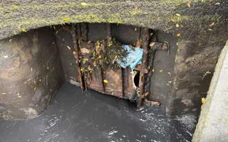 Damaged paddle lock 50 Knowle