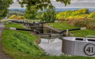 Caen Hill locks in late summer
