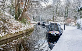 Snow on the Llangollen Canal