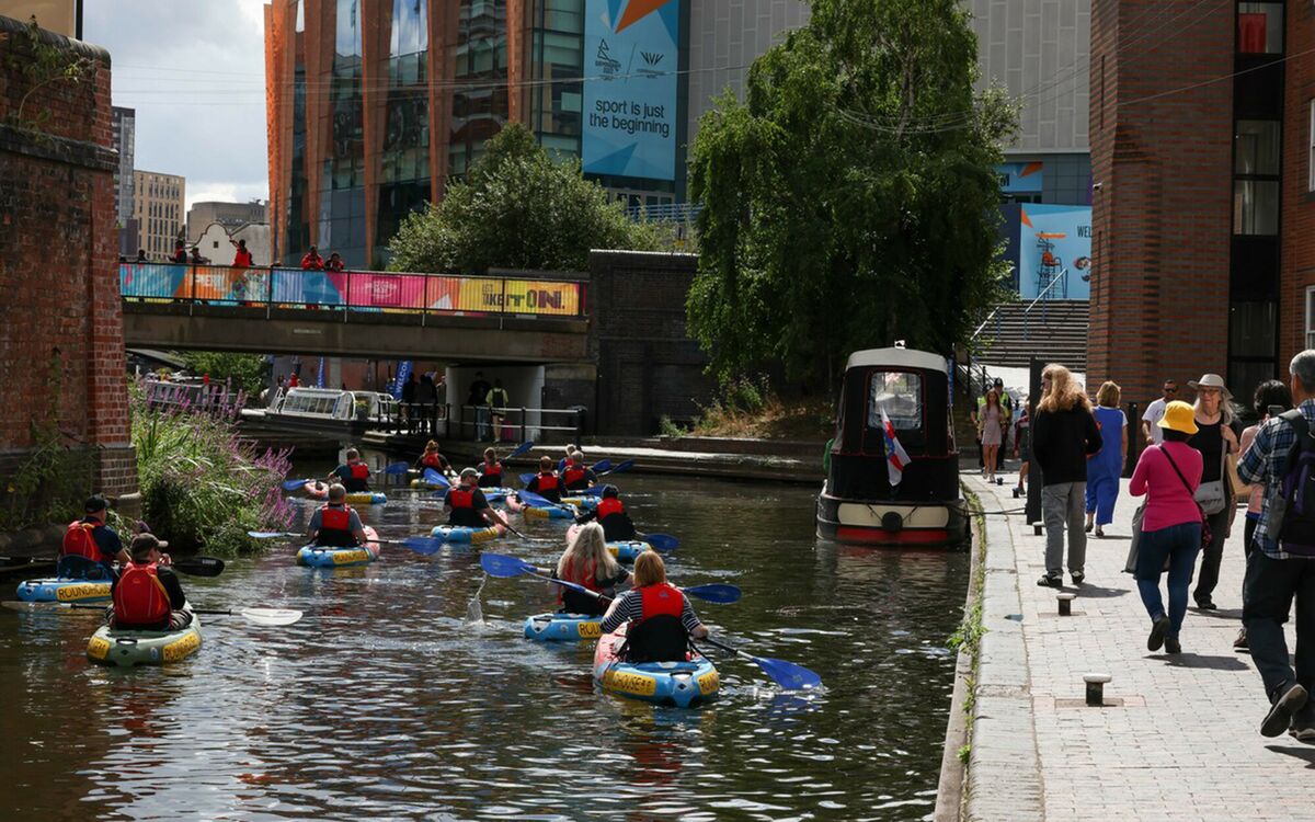 A view of Birmingham and Fazeley Canal