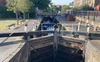 Head gates leading onto the Nottingham & Beeston Canal
