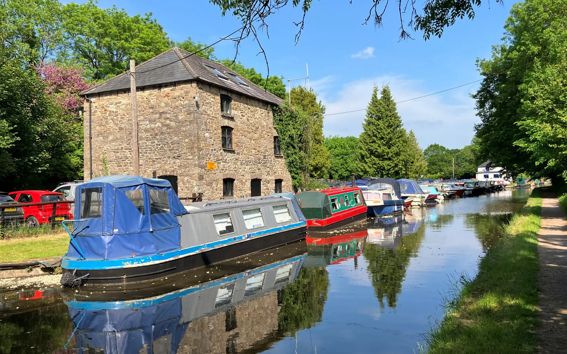 Monmouthshire and Brecon Canal, from the fishery's own website