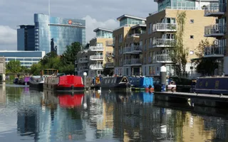 Mooring at Brentford Locks