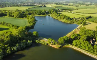Tring Reservoir surrounded by green fields