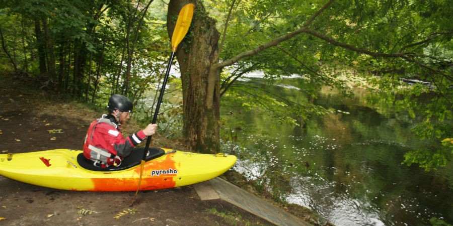 Canoeing made easier and safer on the Llangollen Canal | Canal & River Trust