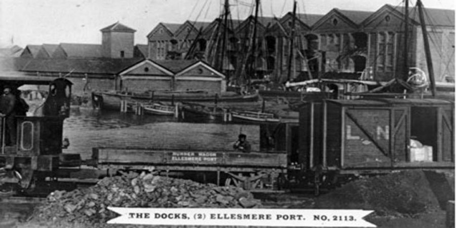 Old photo of the docks at Ellesmere Port from Waterways archive