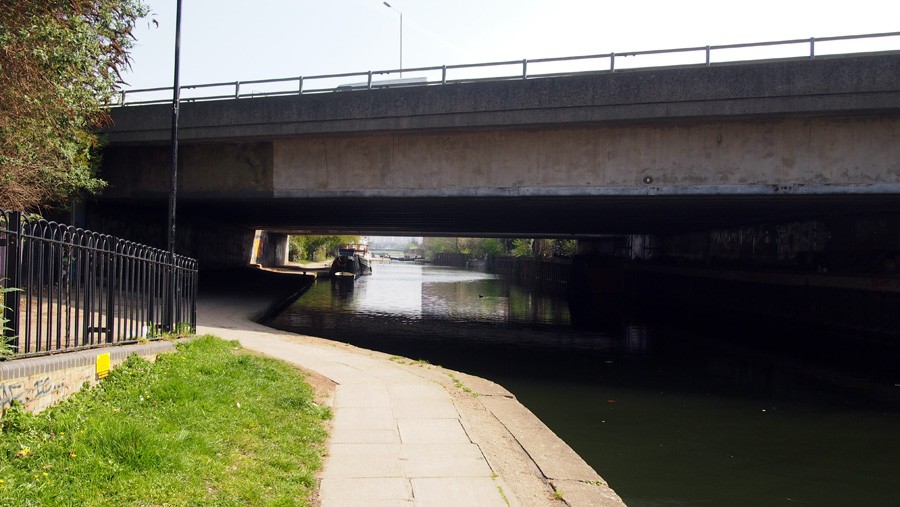 photo of A12 flyover by Old Ford Bottom Lock, Hertford Union Canal