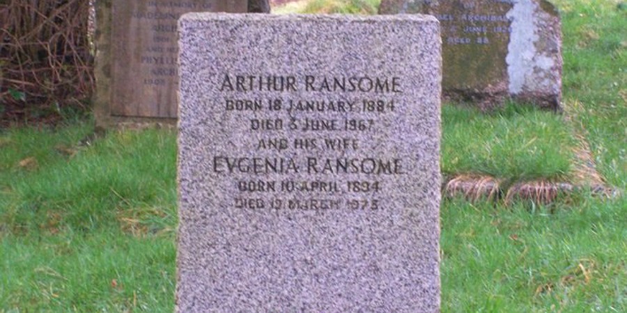 Gravestone of Arthur Ransome