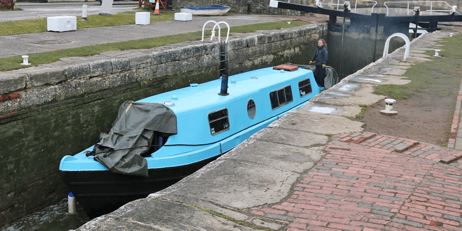 Boating through Bradford Lock
