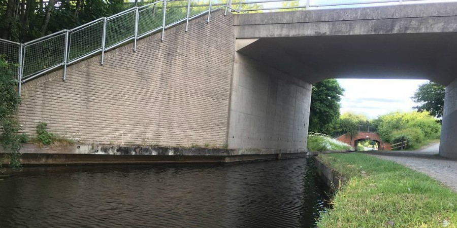 Road bridge near Aston Locks, Montgomery Canal