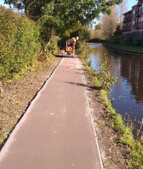 Llangollen Canal new towpath surface