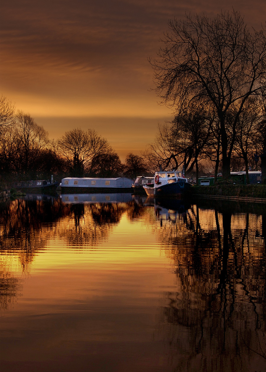 Barrow Boating Sunrise, River Soar by Paul Prevost