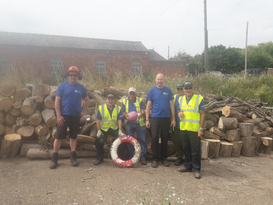 Mon and Brec Thursday volunteer group summer 2018, Worcester Diglis by Mark Watkins